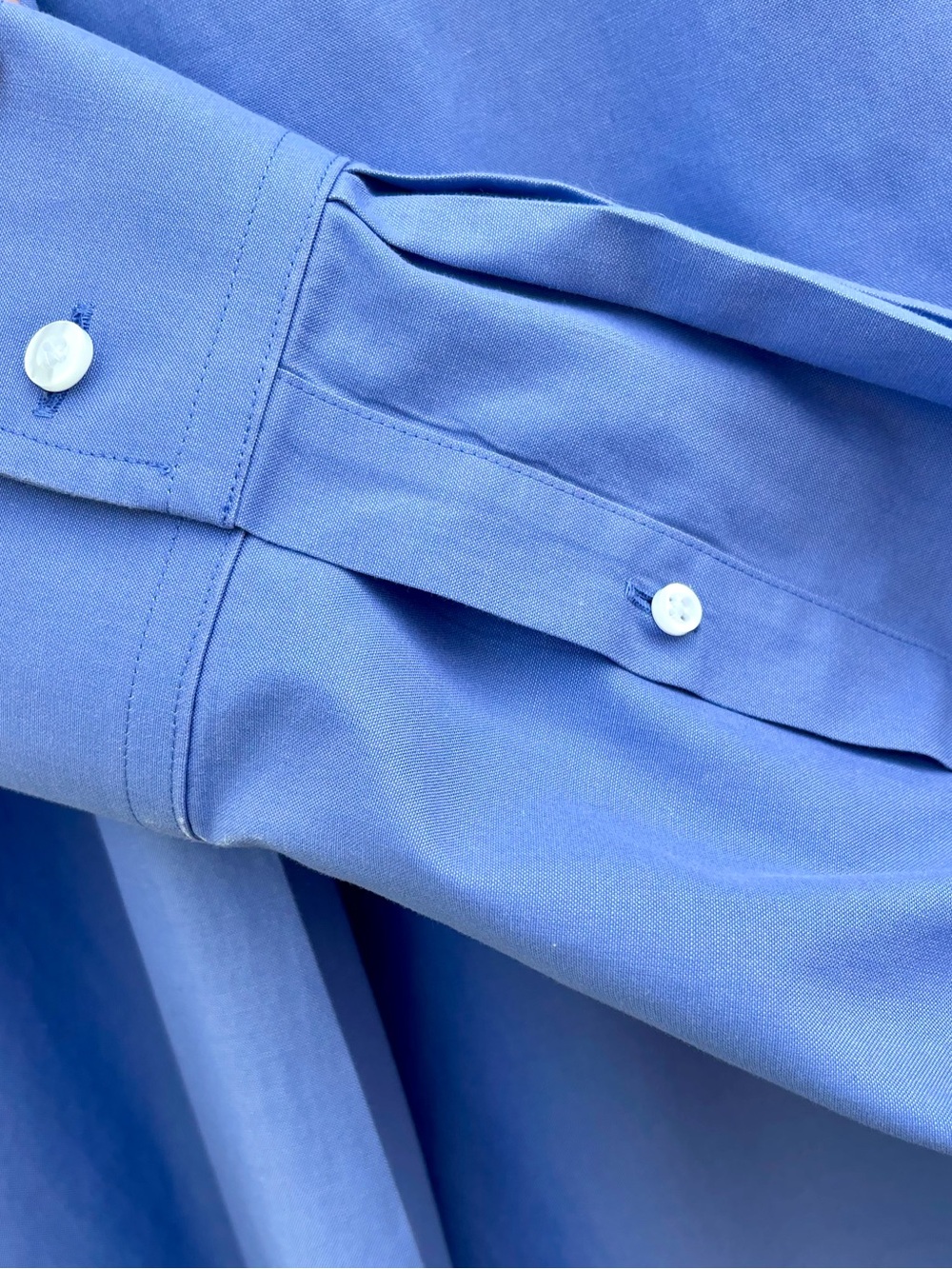 Roundtree & Yorke Gold Label Men’s Dress Shirt in Periwinkle- 18 1/2 - 36 Tall - Picture 4 of 7